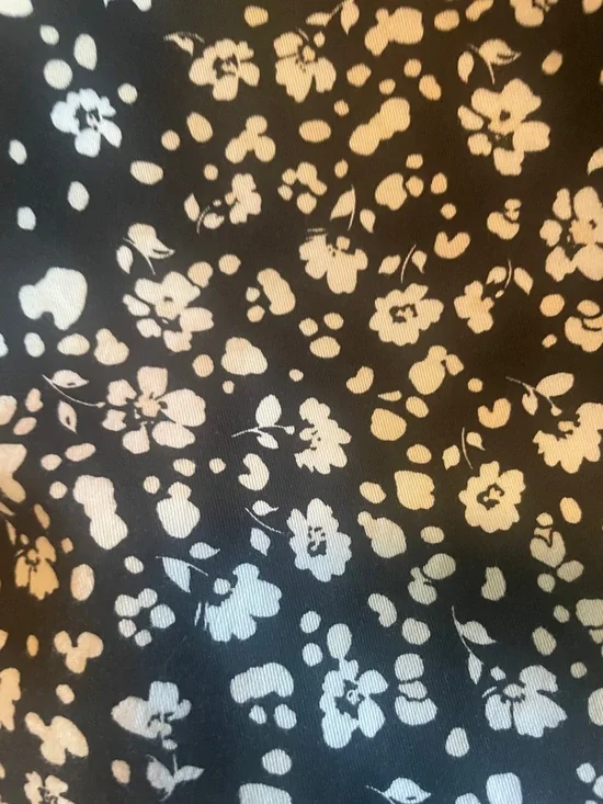 Ann Taylor Factory Black and White Floral Ankle Pants Size 10 - Picture 7 of 9